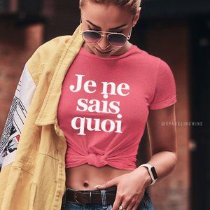 Je Ne Sais Quoi Heather Red Fashion Graphic Tshirt